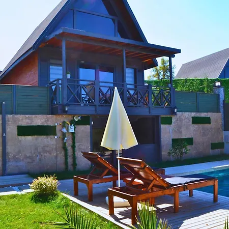 Bungaluvia Hytte Ağva